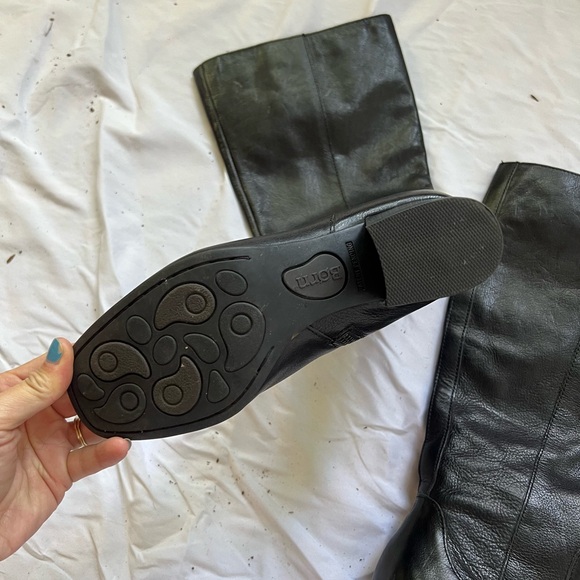 Born Black Leather Heeled Boots - Picture 4 of 7